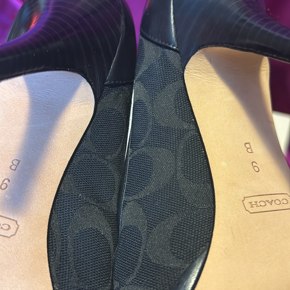 Coach Camille black leather and fabric size 9 heels in like new condition - Picture 8 of 9